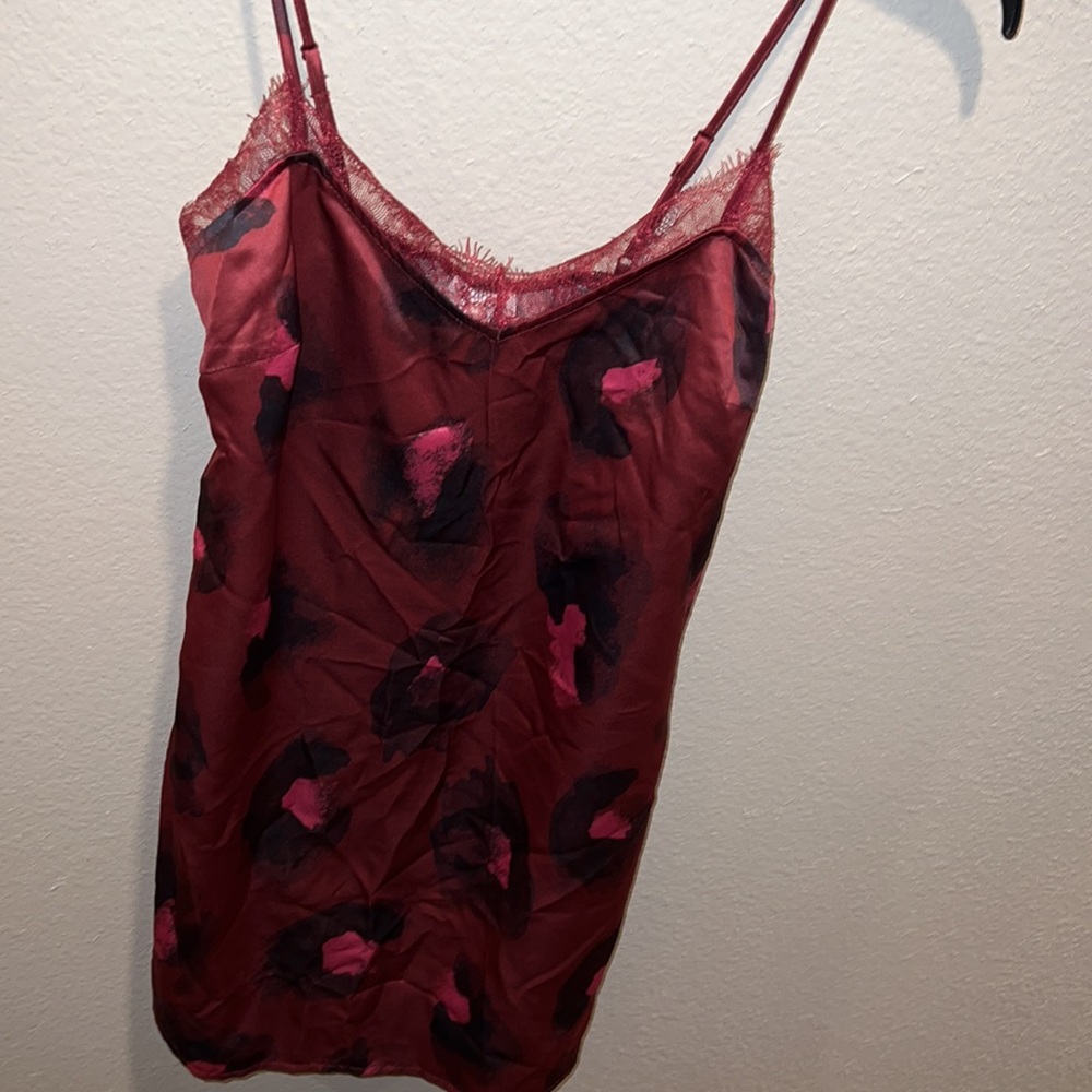 Love Fire - burgundy lace cheetah top ✨